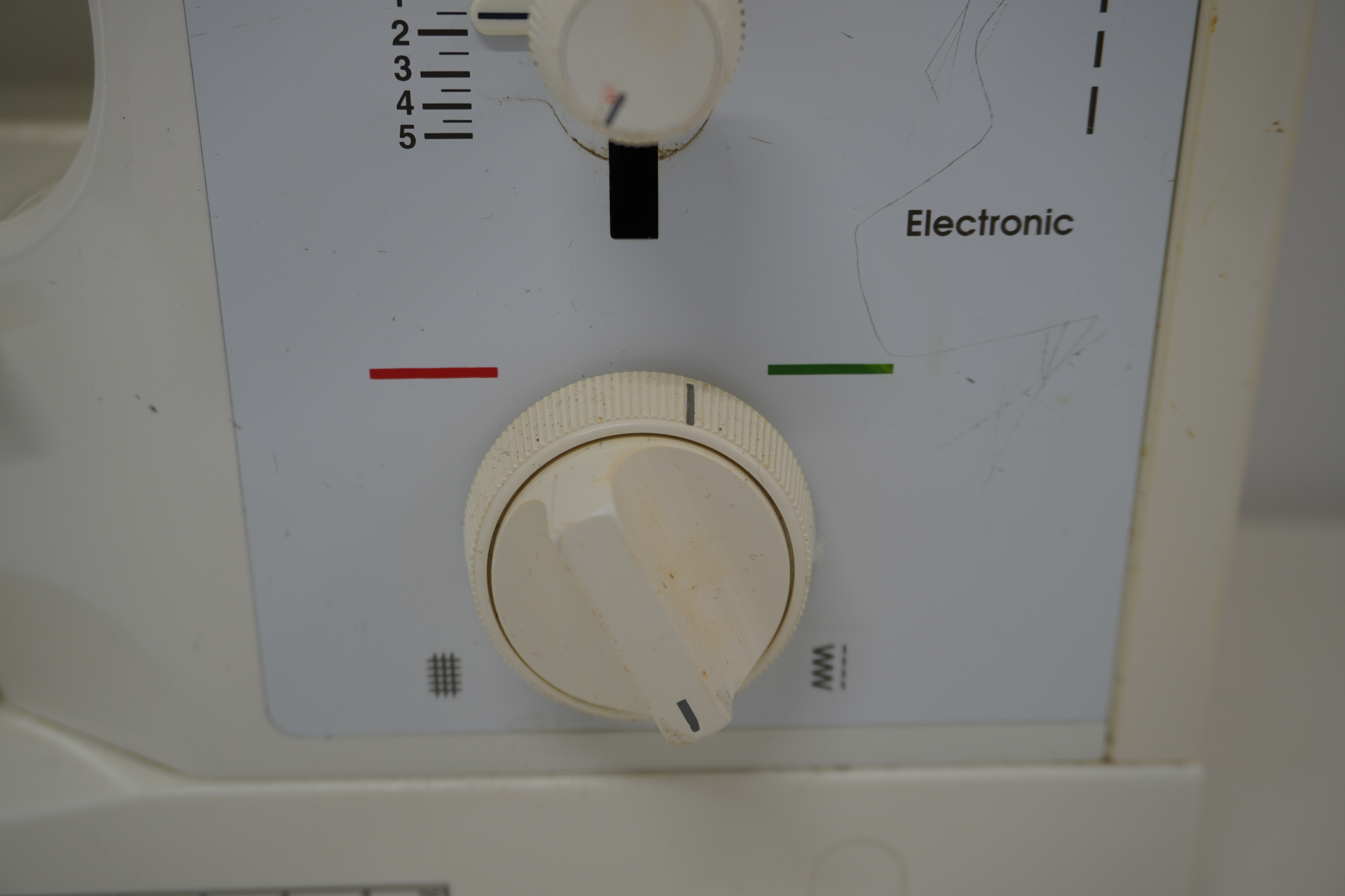 Feed Dog Dial